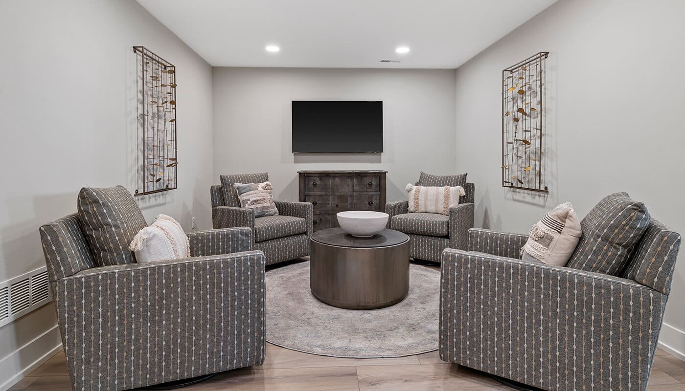 Menomonee Falls, Lower Level